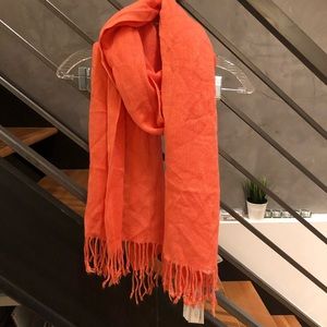 **BNWT** Pieces orange scarf